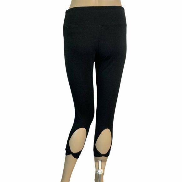 Victoria's Secret Sport Crop Back Cutout Leggings - Picture 5 of 9